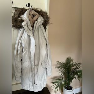 Abercrombie & Fitch Women’s Ultra Warm Winter Coat